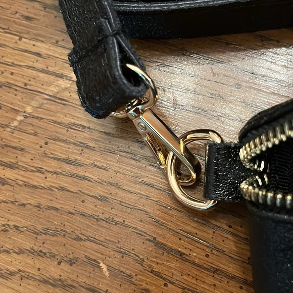 Tourance metallic‎ leather fanny bag, NWOT - Picture 11 of 11